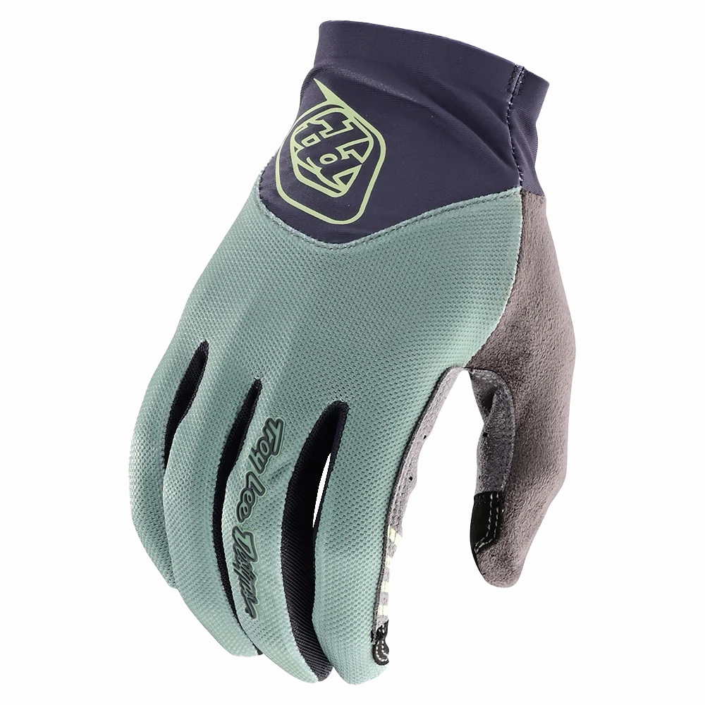 Ace 2.0 Glove