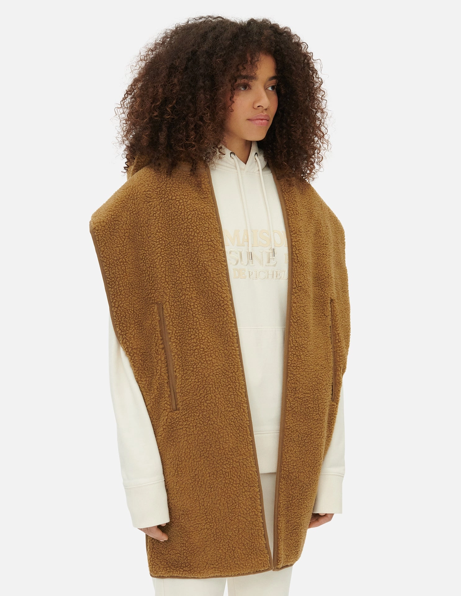 MAISON KITSUNÉ QUILTED HOOD SCARF CAMEL