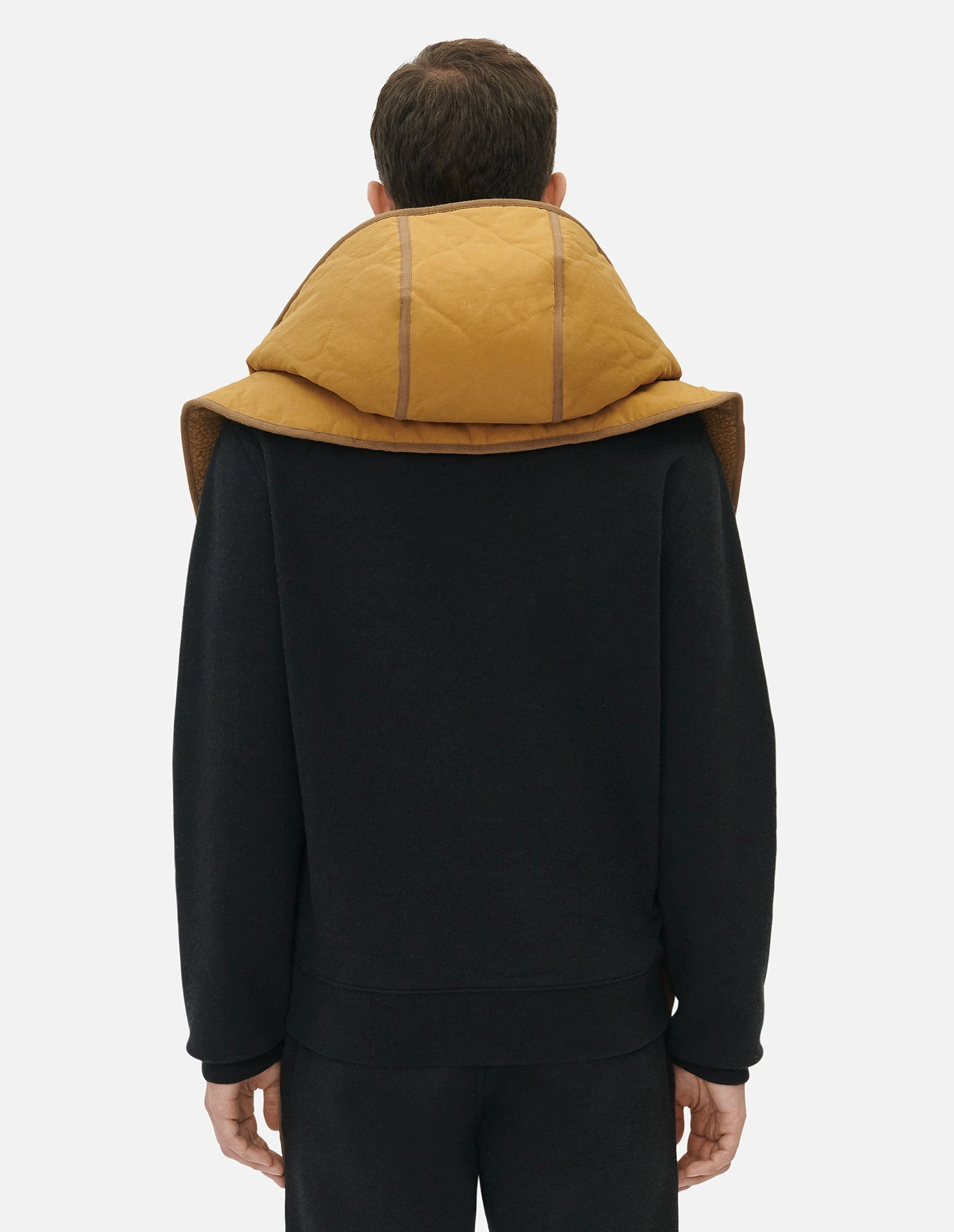 MAISON KITSUNÉ QUILTED HOOD SCARF CAMEL