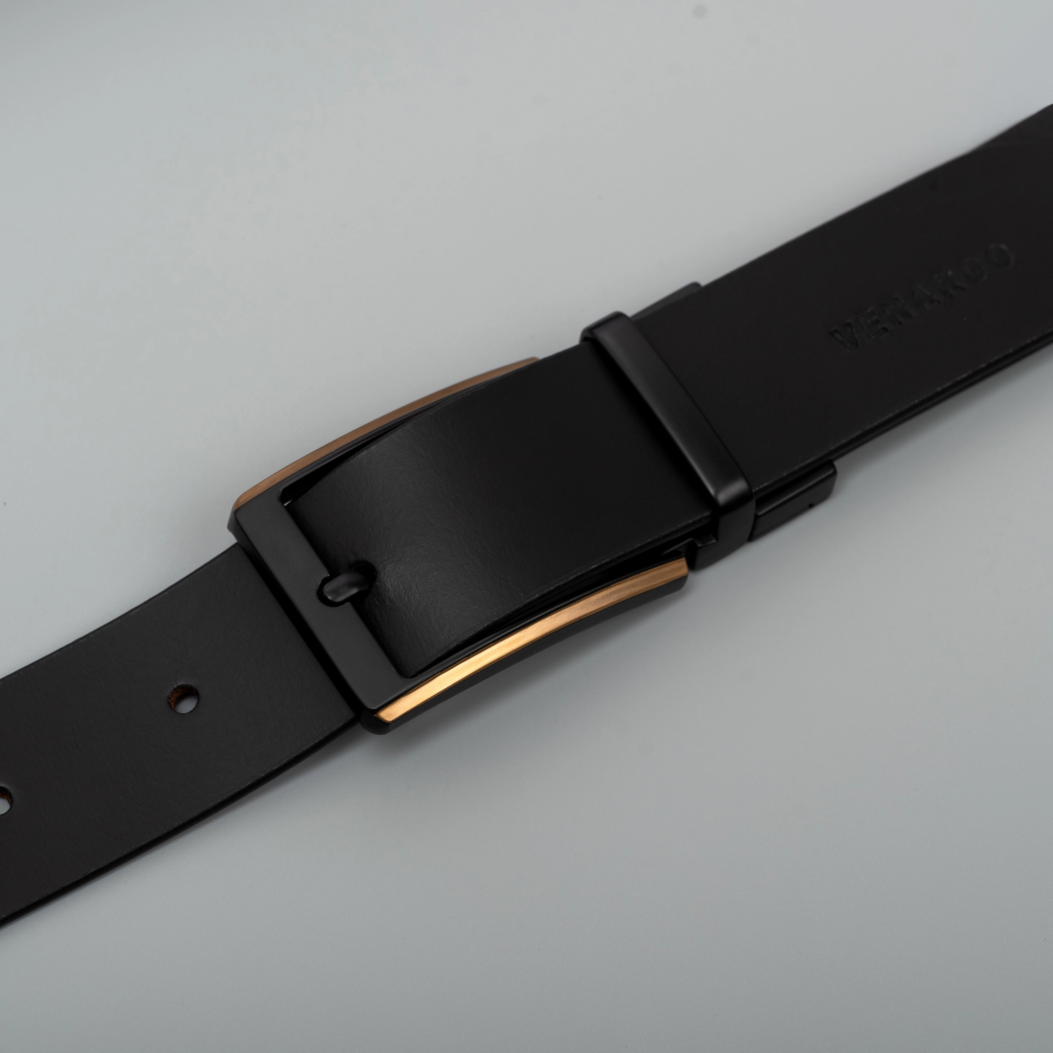Men Retro Formal Matt black Buckle Genuine Leather Belt