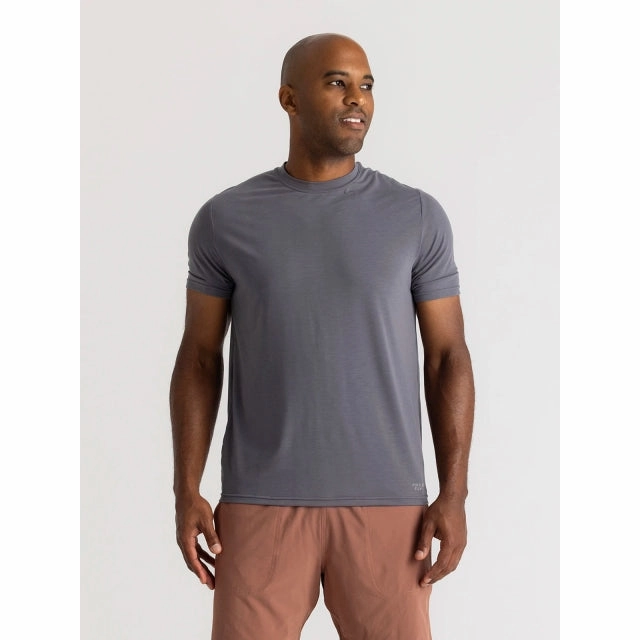 Men's Elevate Lightweight Tee