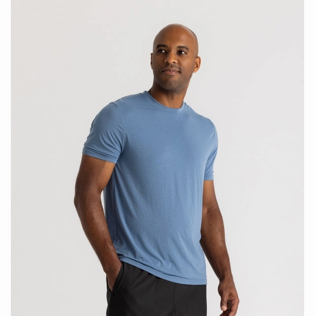 Men's Elevate Lightweight Tee