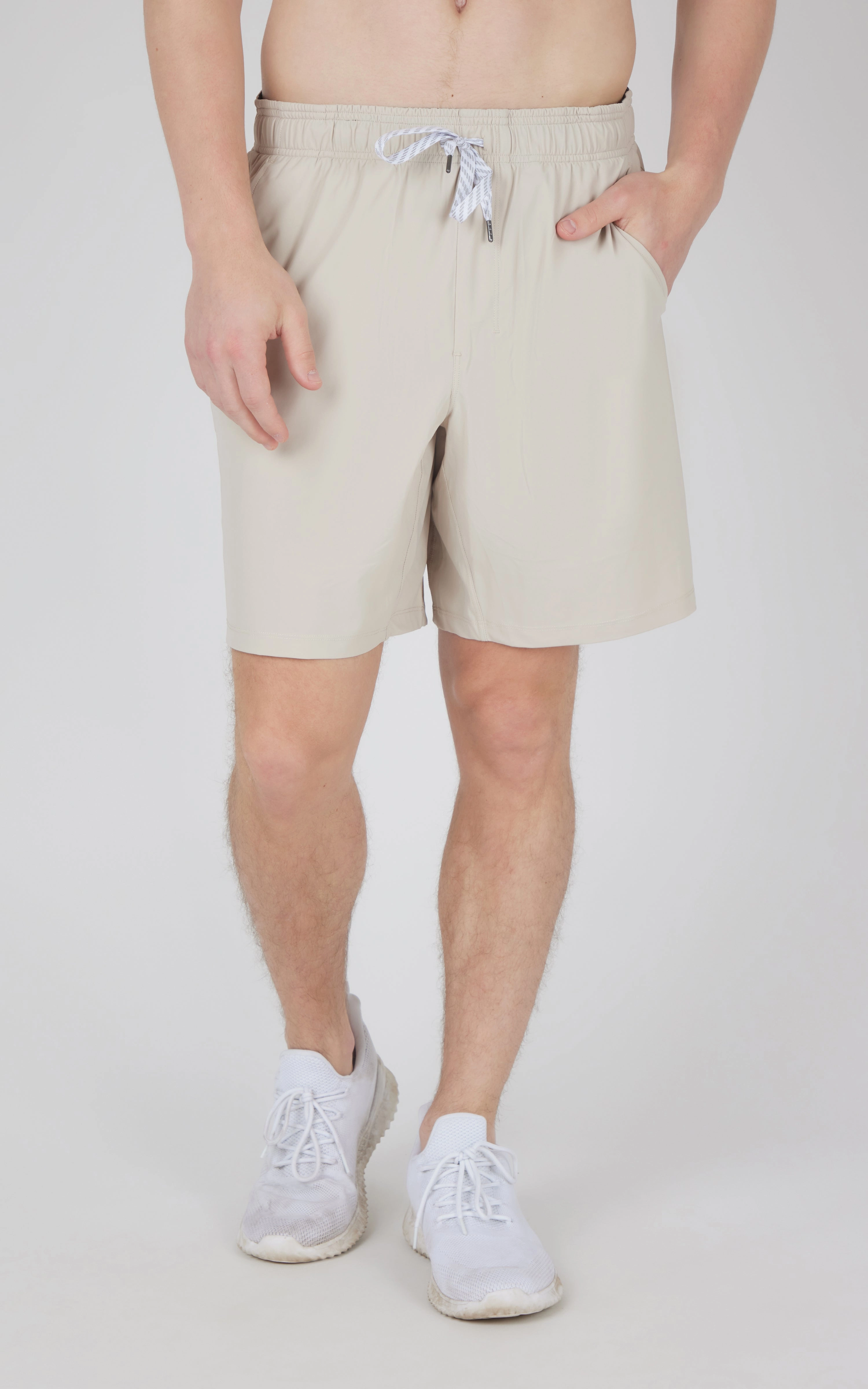 Men's Warp End Zone 8" Mesh Short